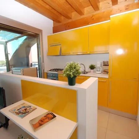 Residenza Felici * لينانو سابيادورو