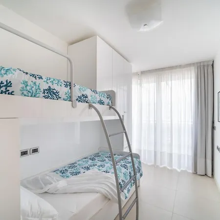 Residenza Felici Λινιάνο Σαμπιαντόρο